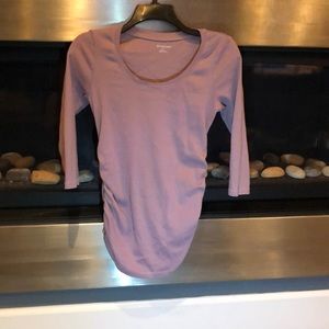 Motherhood maternity size small top w side ruching